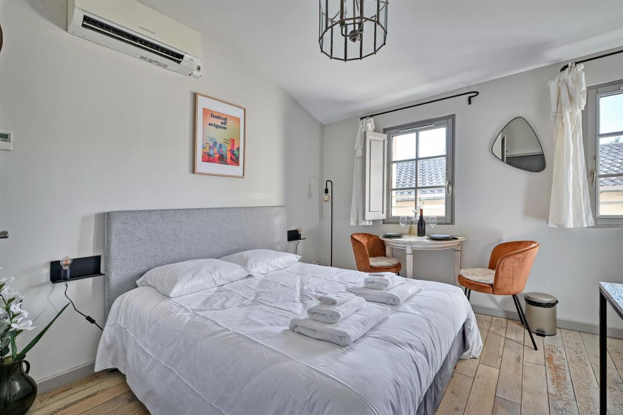 Au Coeur Des Papes, Dans Batisse De Charme Studios & Appartements En Coeur De Ville Avignon Kültér fotó