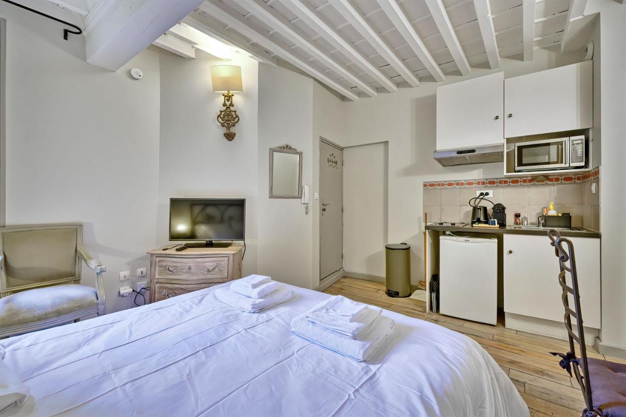 Au Coeur Des Papes, Dans Batisse De Charme Studios & Appartements En Coeur De Ville Avignon Kültér fotó