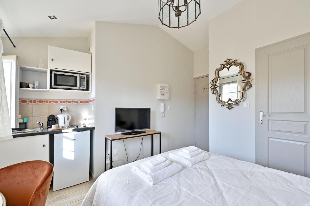 Au Coeur Des Papes, Dans Batisse De Charme Studios & Appartements En Coeur De Ville Avignon Kültér fotó