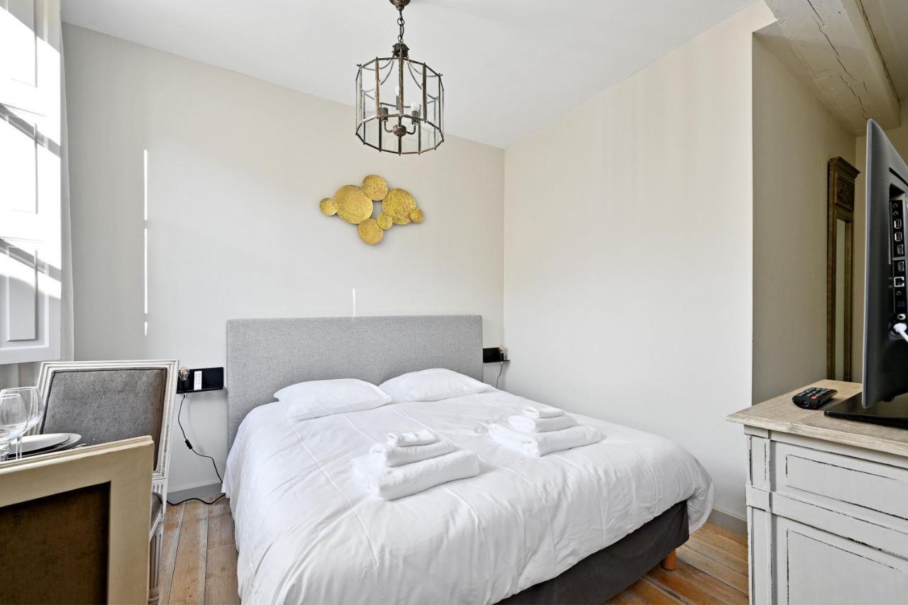 Au Coeur Des Papes, Dans Batisse De Charme Studios & Appartements En Coeur De Ville Avignon Kültér fotó
