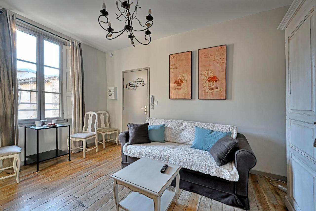 Au Coeur Des Papes, Dans Batisse De Charme Studios & Appartements En Coeur De Ville Avignon Kültér fotó