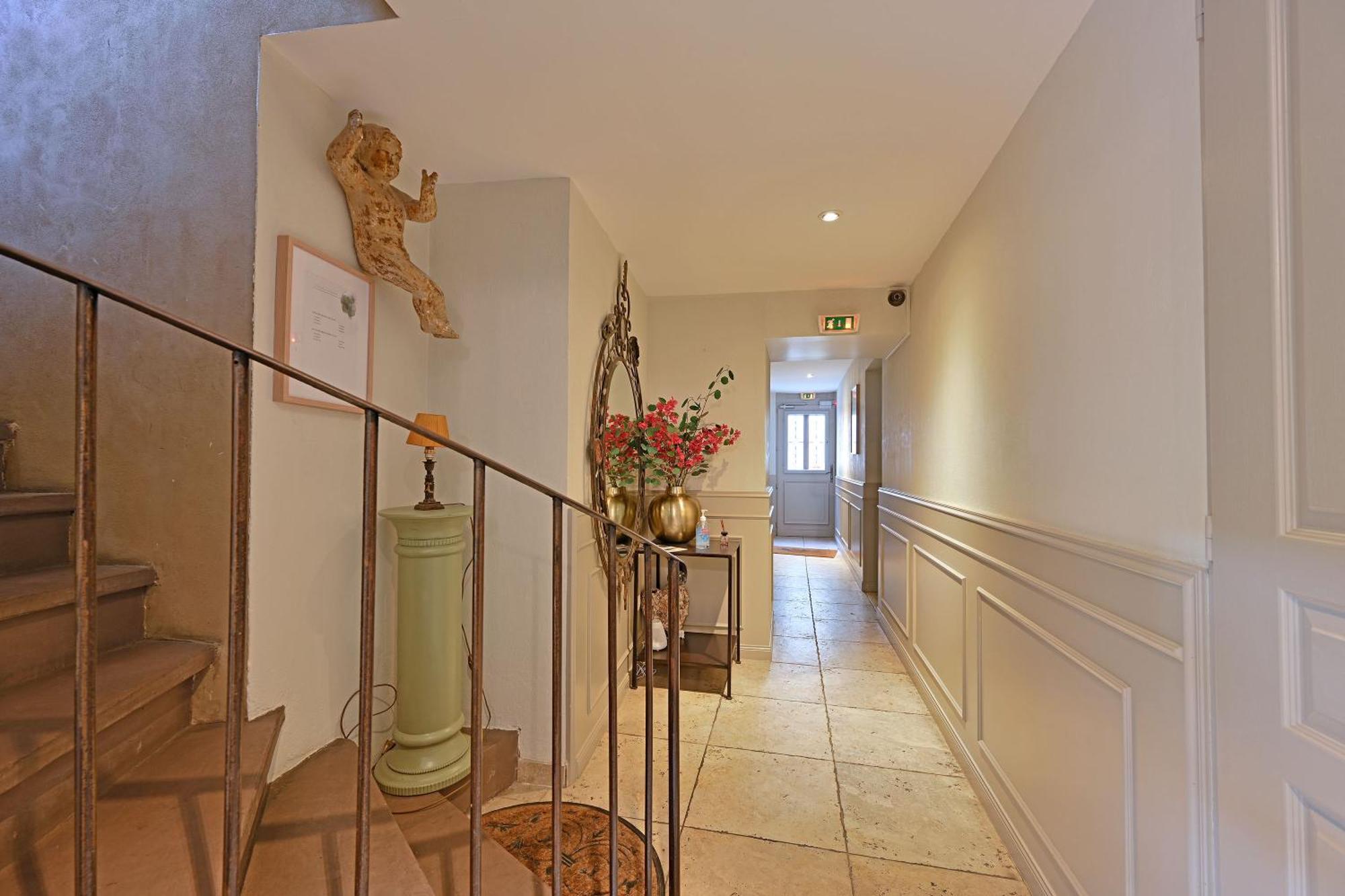 Au Coeur Des Papes, Dans Batisse De Charme Studios & Appartements En Coeur De Ville Avignon Kültér fotó