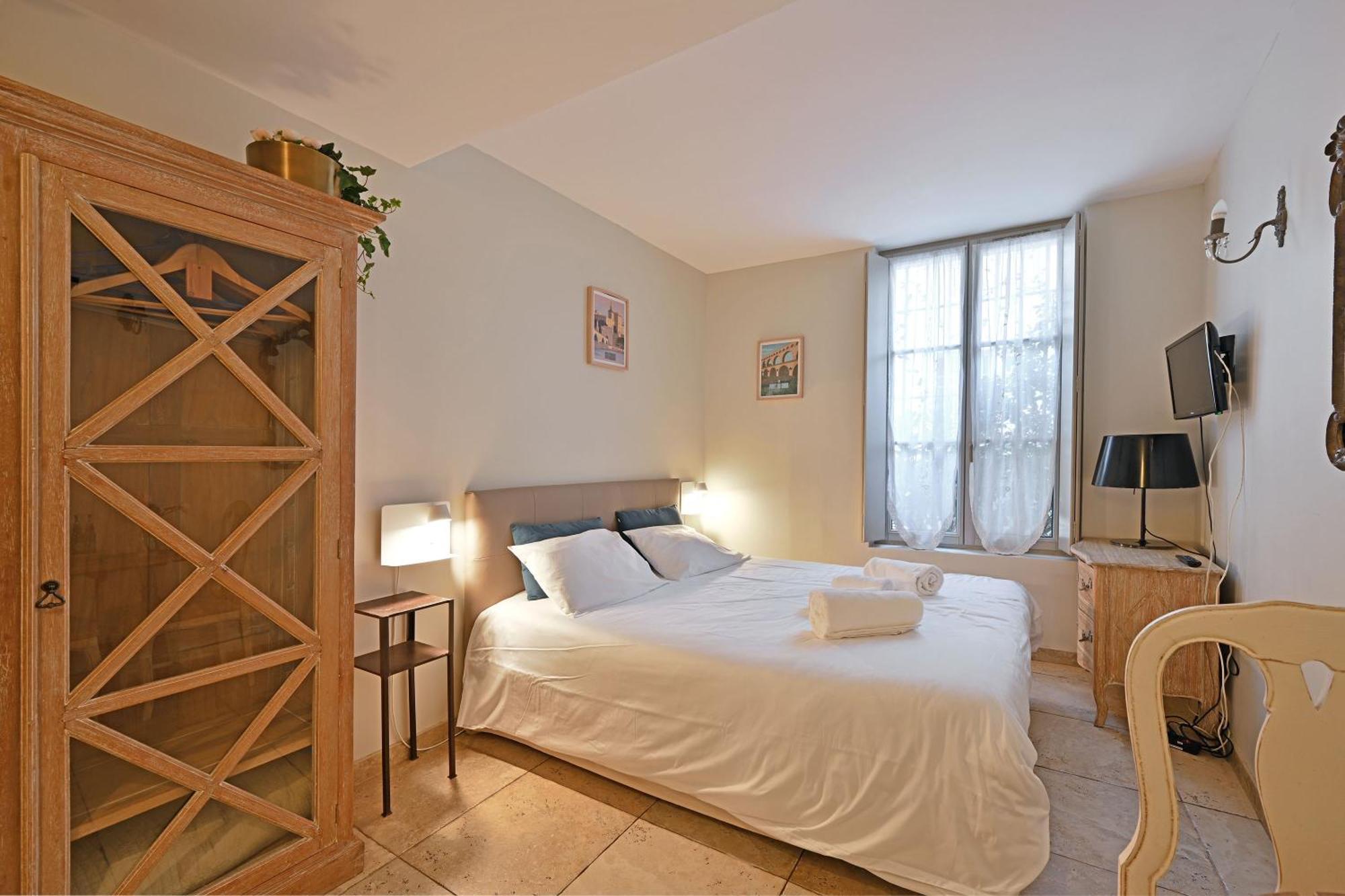 Au Coeur Des Papes, Dans Batisse De Charme Studios & Appartements En Coeur De Ville Avignon Kültér fotó