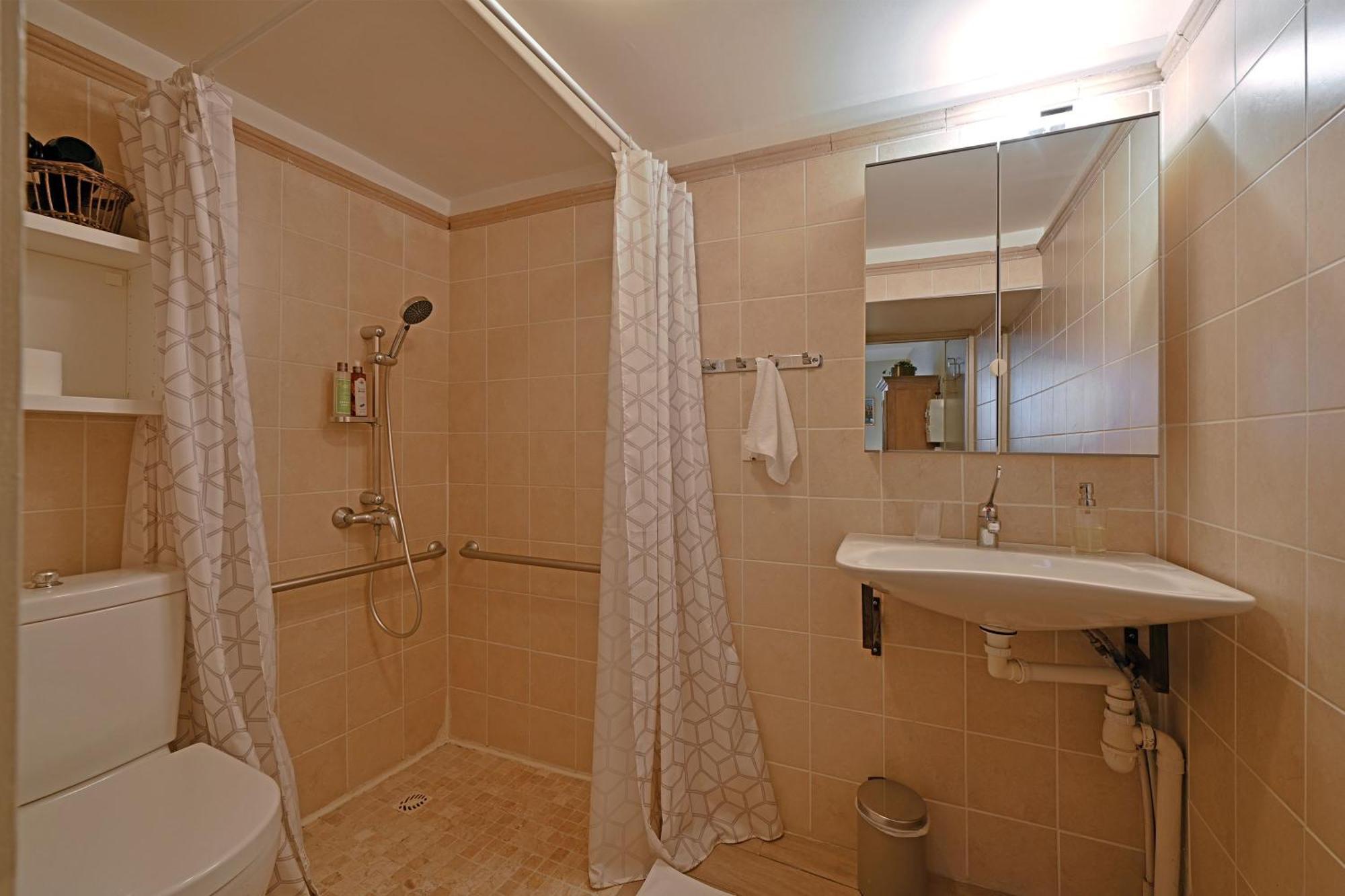 Au Coeur Des Papes, Dans Batisse De Charme Studios & Appartements En Coeur De Ville Avignon Kültér fotó